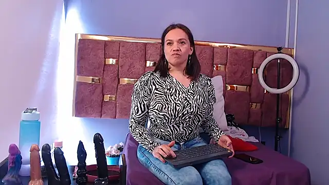 _Alicehills33 live sex cam