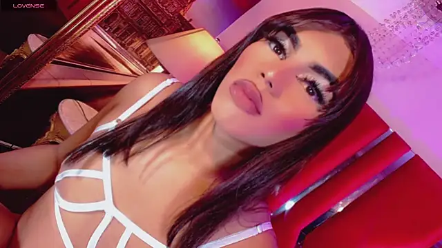 AithanaBlaze live sex cam