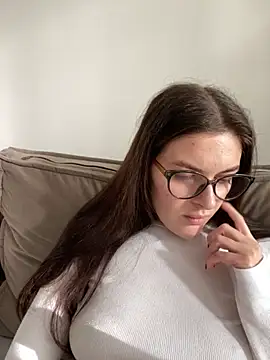 little_belucci live sex cam