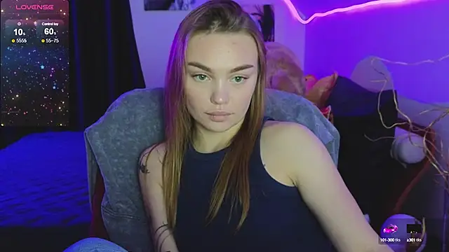 KitsyMoore live sex cam