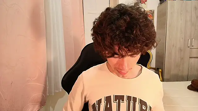 Nude_Boy18 live sex cam