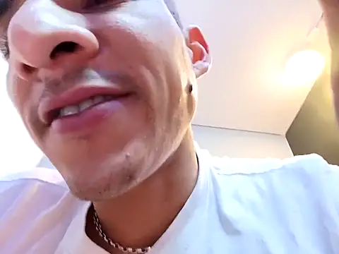 jhonny_thes28 live sex cam