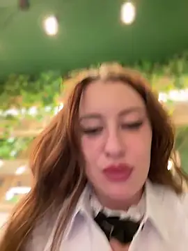AndreaMood live sex cam