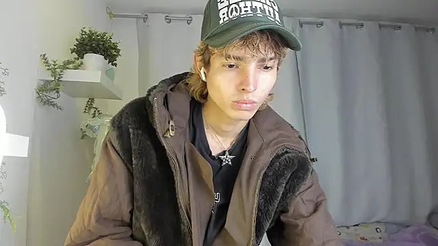 santy-kitty live sex cam