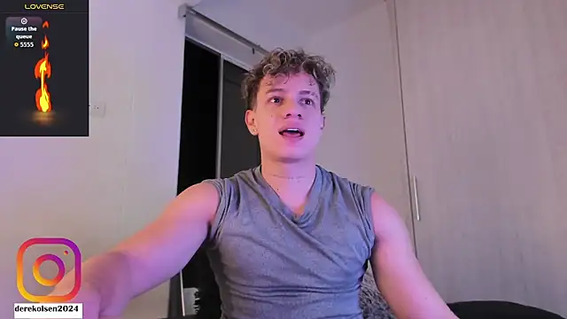 DerekOlsen live sex cam