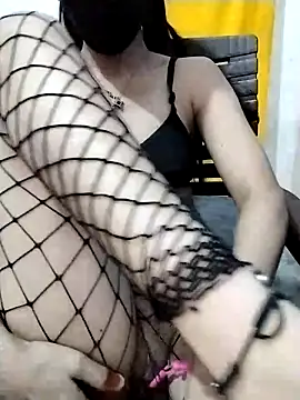 Cute-Naavya live sex cam