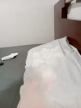 AnittaTettona live sex cam