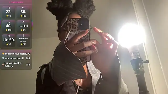 maskedgirl5005 live sex cam