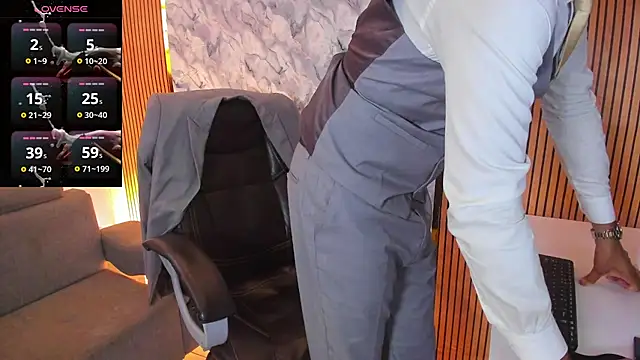 Hideintheoffice live sex cam