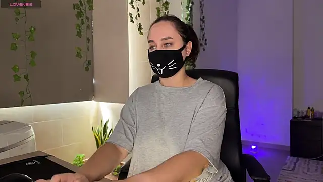 GummyPeachh live sex cam