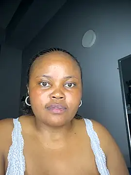 Curveysinaa live sex cam