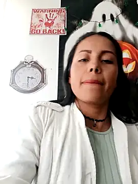_andrea30 live sex cam