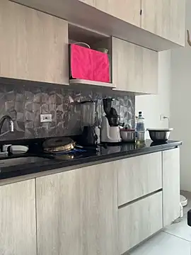 emma_andrew1 live sex cam