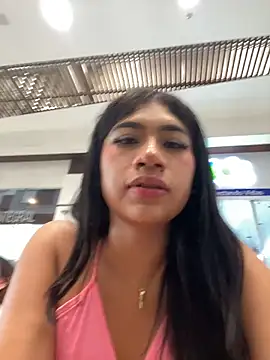 LiaSaenz27 live sex cam