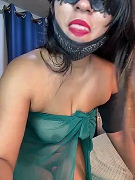 Cinderella-98 live sex cam
