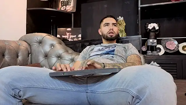matteosantos live sex cam