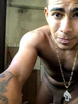 Novindot23cm live sex cam