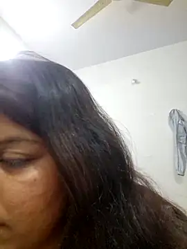 kajal77715 live sex cam