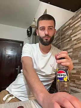 Pablo_Hornyguy95 live sex cam