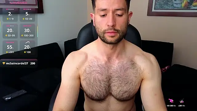 hairyncuteass live sex cam
