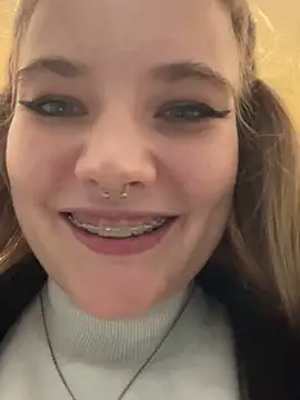 Holy_Tereza live sex cam