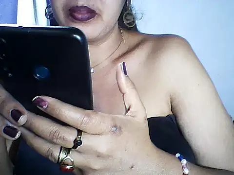 layanah12 live sex cam