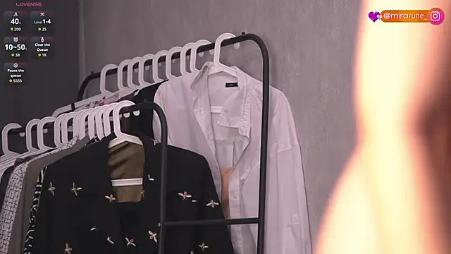 Mirarune live sex cam