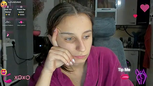 _Nika_Kik live sex cam