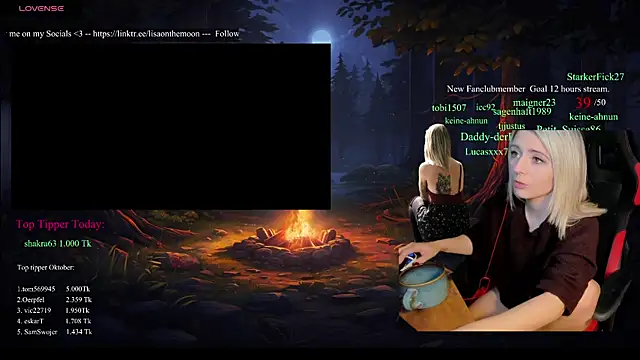 Lisaonthemoon live sex cam