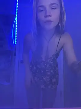 Cutiepiespanks live sex cam