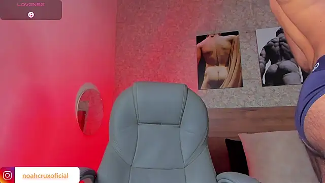 noah_crux live sex cam