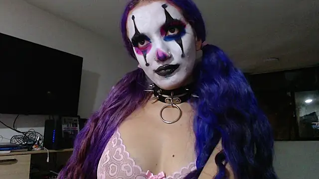 Eloise-brown live sex cam