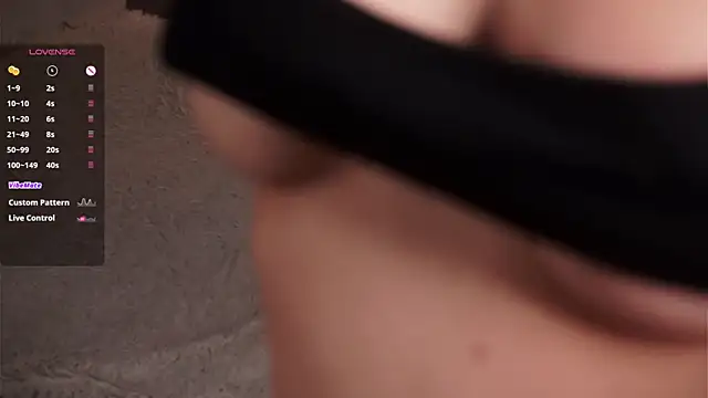MercBoone live sex cam
