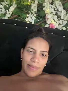 ArielleMillerr live sex cam