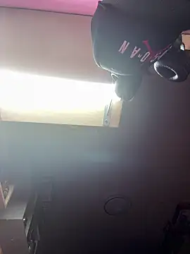sexymelli18 live sex cam