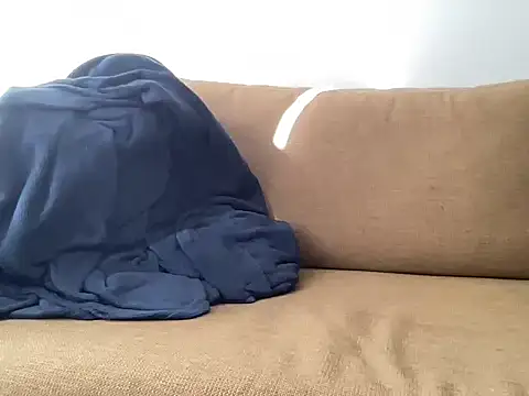bourne2004 live sex cam