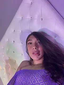 NICOLSKINNY1 live sex cam