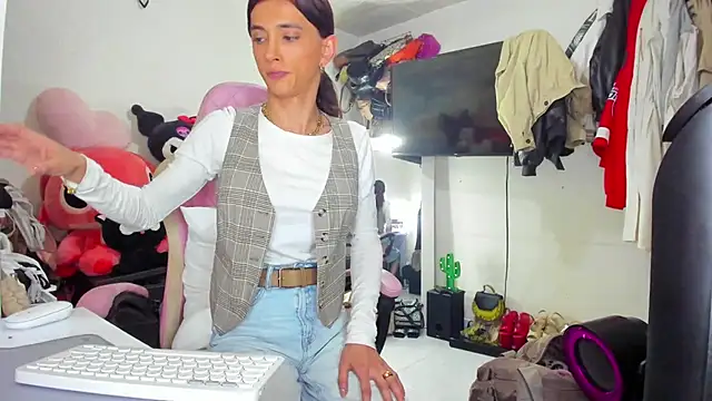 Lawrncesofiets live sex cam