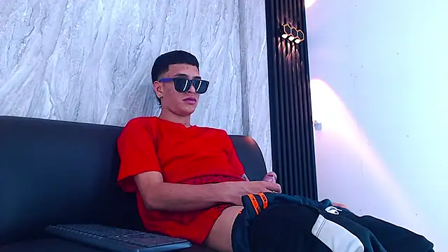 Matt_Ruso live sex cam