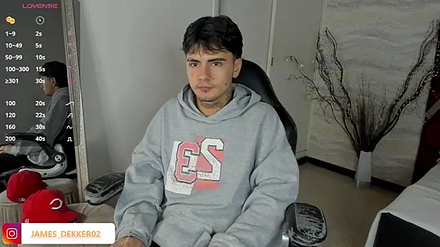 JamesDeker live sex cam