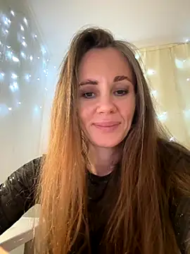 LucieMack live sex cam