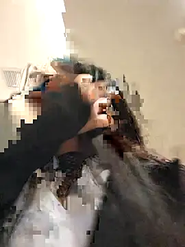 LunaHot_777 live sex cam