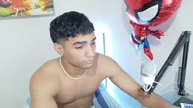 Yazzzv live sex cam