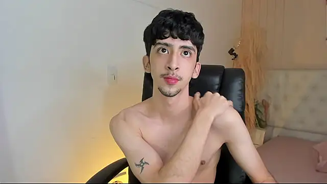 Alezzandro_ live sex cam