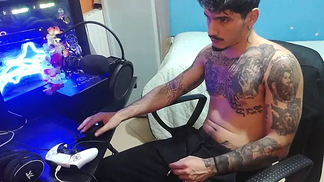 Badboyi1997 live sex cam