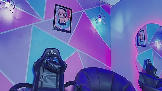 couple_lovelyds live sex cam