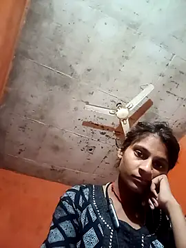 Jyoti_thakurr live sex cam