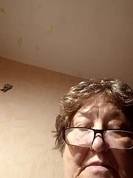 Katherine735 live sex cam