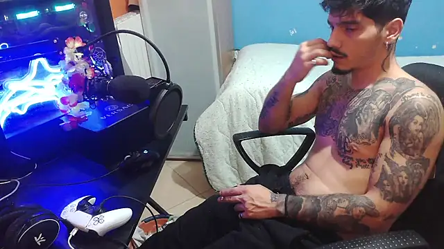 Badboyi1997 live sex cam