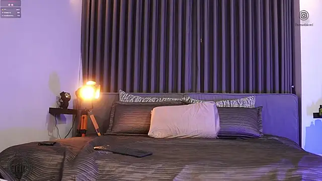 Thomas_Falcon live sex cam